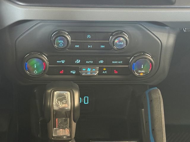 Used 2022 Ford Bronco Black Diamond image 4