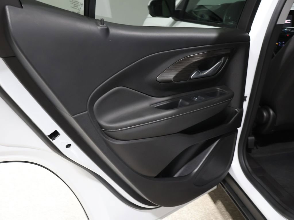 Used 2024 GMC Terrain SLE image 19