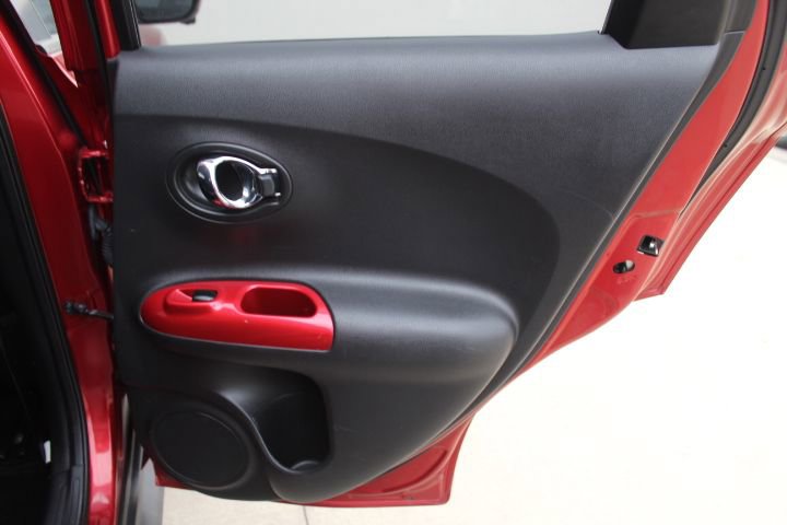 Used 2015 Nissan Juke SL image 32