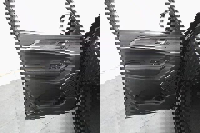 New 2025 Jeep Grand Cherokee L Limited image 7