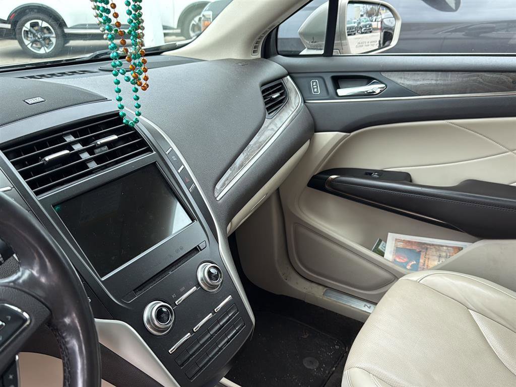 Used 2019 Lincoln MKC Reserve w/ MKC Climate Package AWD/4WD image 15