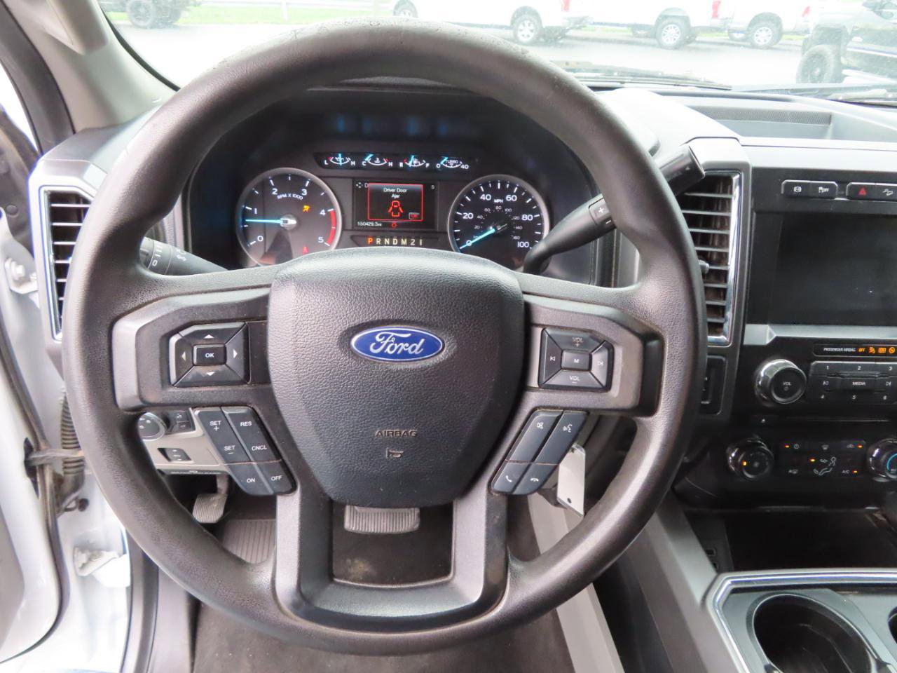 Used 2018 Ford F250 XLT w/ XLT Premium Package image 23