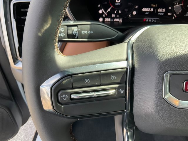 Used 2026 GMC Canyon AT4 image 11