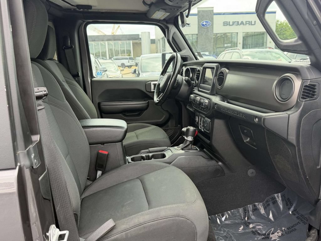 Used 2021 Jeep Wrangler Sport AWD/4WD image 12
