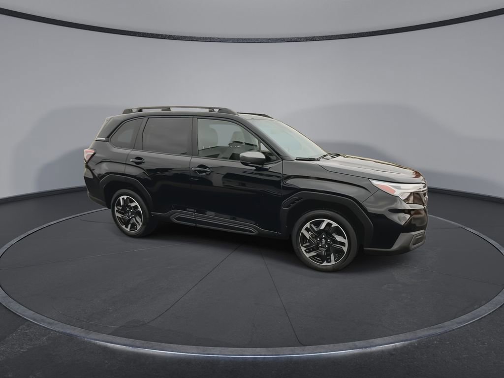 Used 2025 Subaru Forester Limited image 2