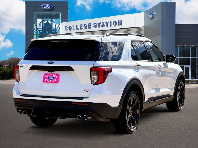 Certified 2023 Ford Explorer ST w/ Equipment Group 401A AWD/4WD image 6