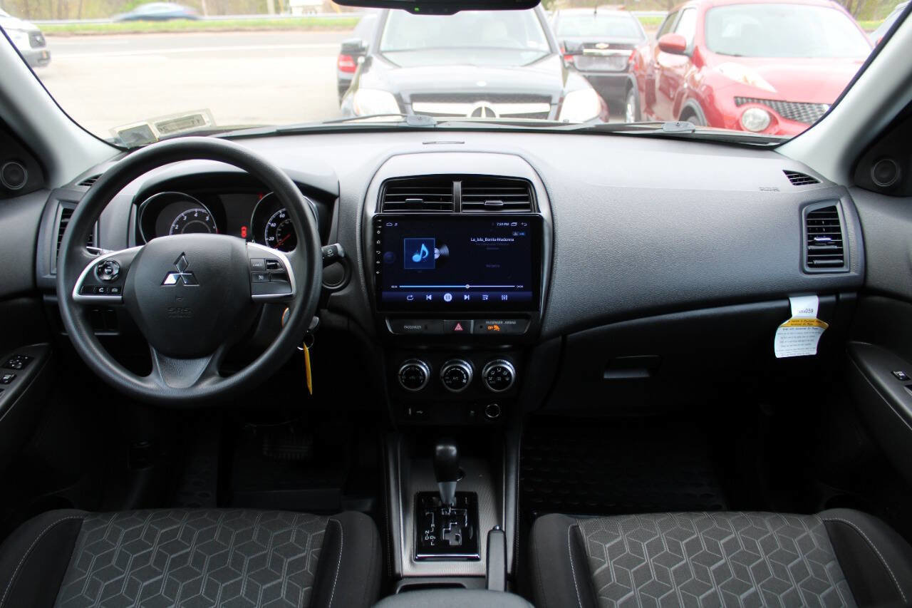 Used 2024 Mitsubishi Outlander Sport AWD image 31
