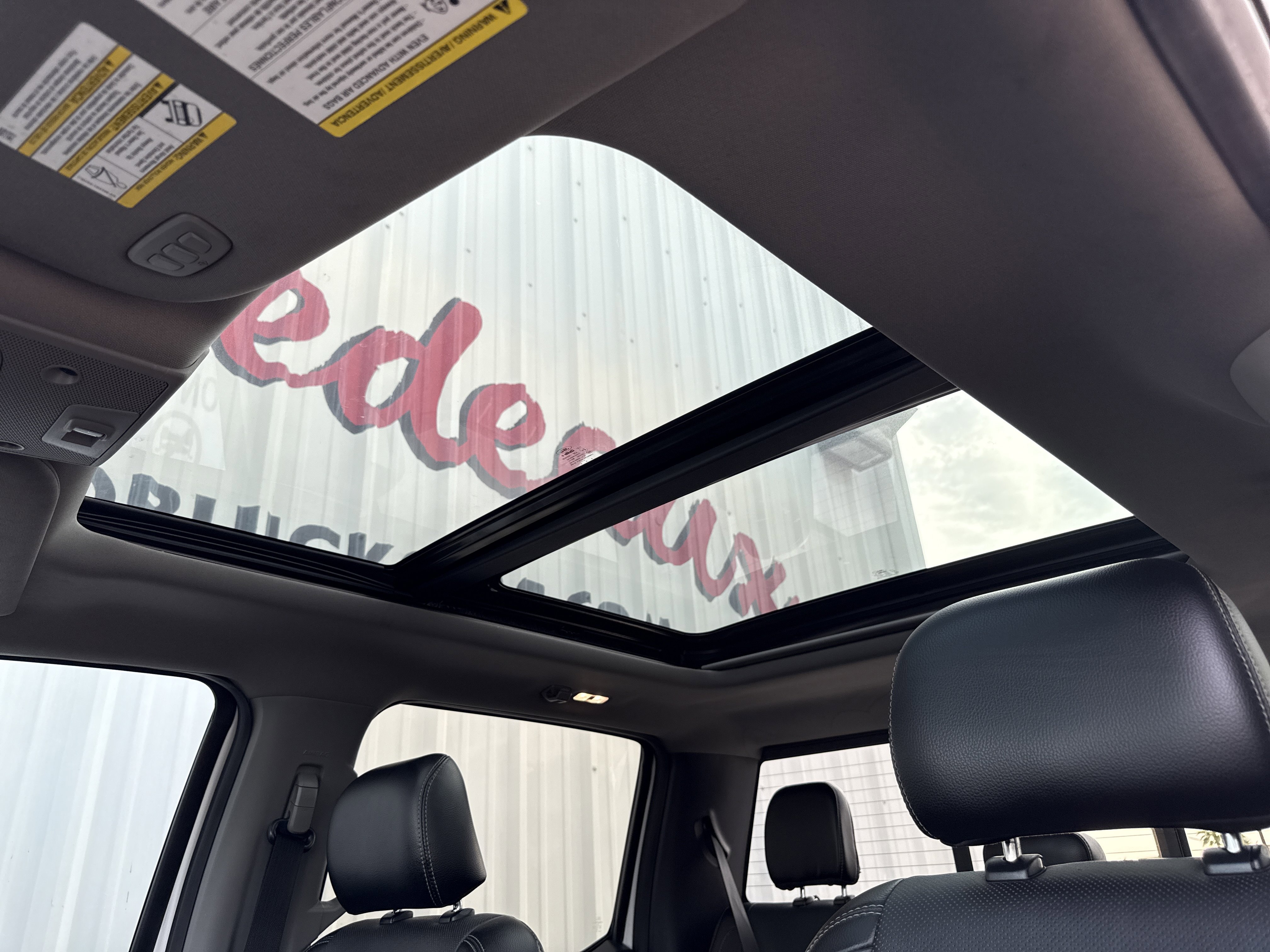 Used 2016 Ford F150 Lariat image 8