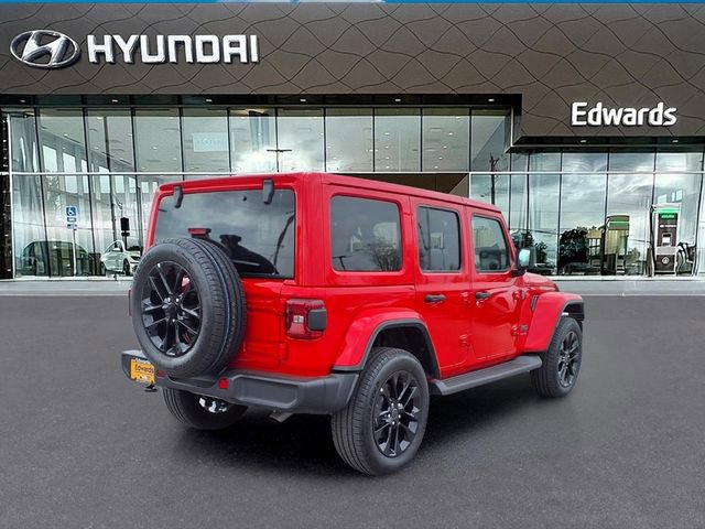 Used 2025 Jeep Wrangler Unlimited Sahara AWD/4WD image 7