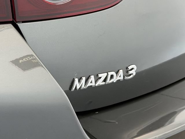 Used 2023 MAZDA MAZDA3 s FWD image 10