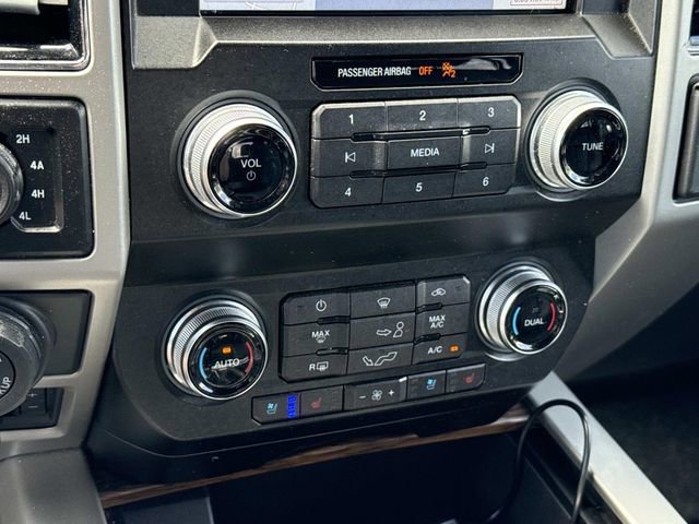 Used 2019 Ford F150 Lariat w/ Equipment Group 502A Luxury image 22