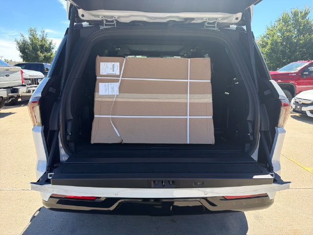 New 2026 Lincoln Navigator Reserve AWD/4WD image 8