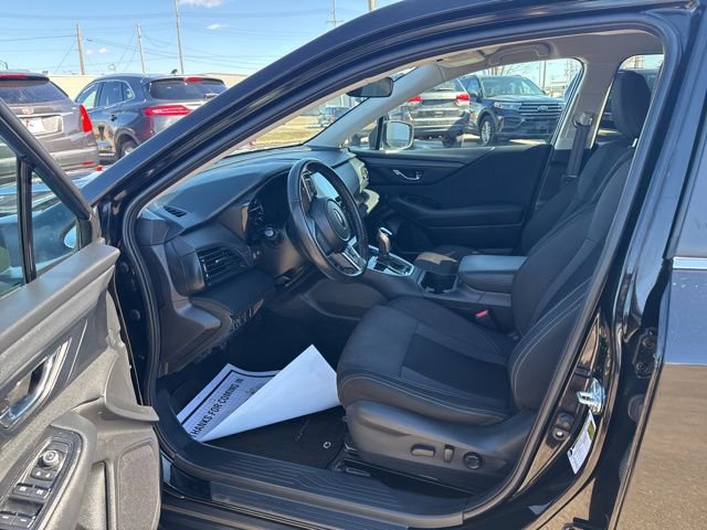 Used 2023 Subaru Outback Premium image 9