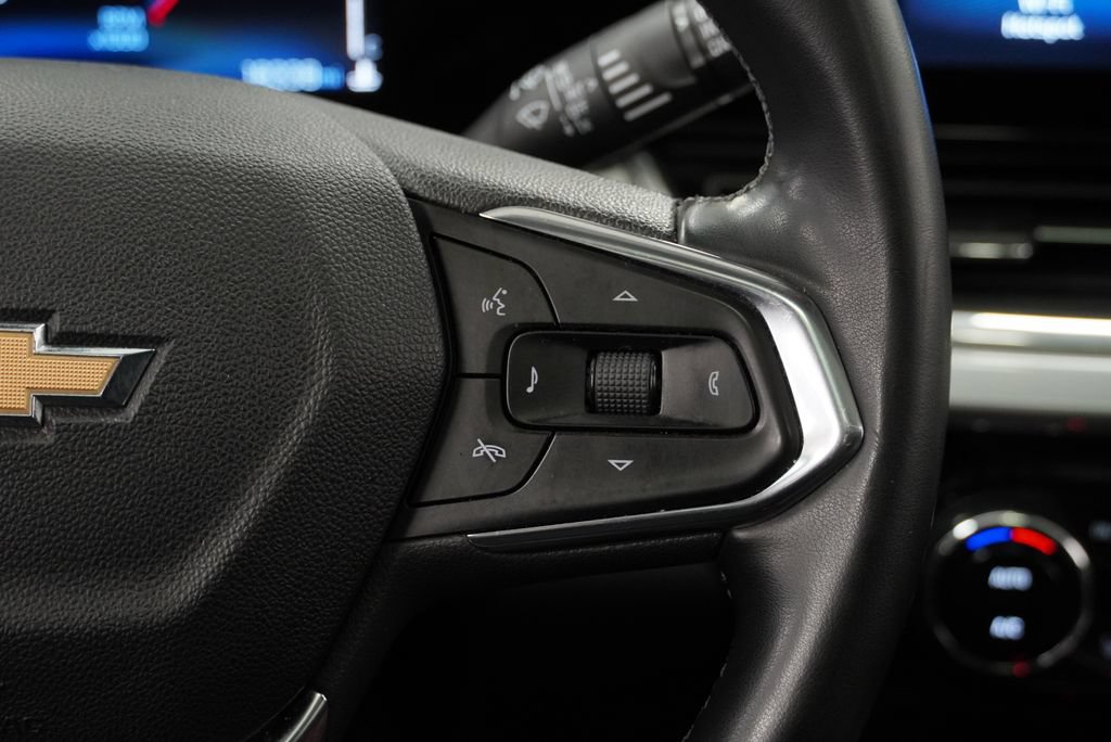 Certified 2024 Chevrolet Trax LT w/ Sunroof Package FWD image 24