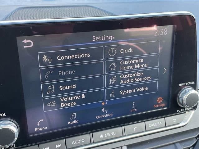 Used 2024 Nissan Altima 2.5 SV image 16