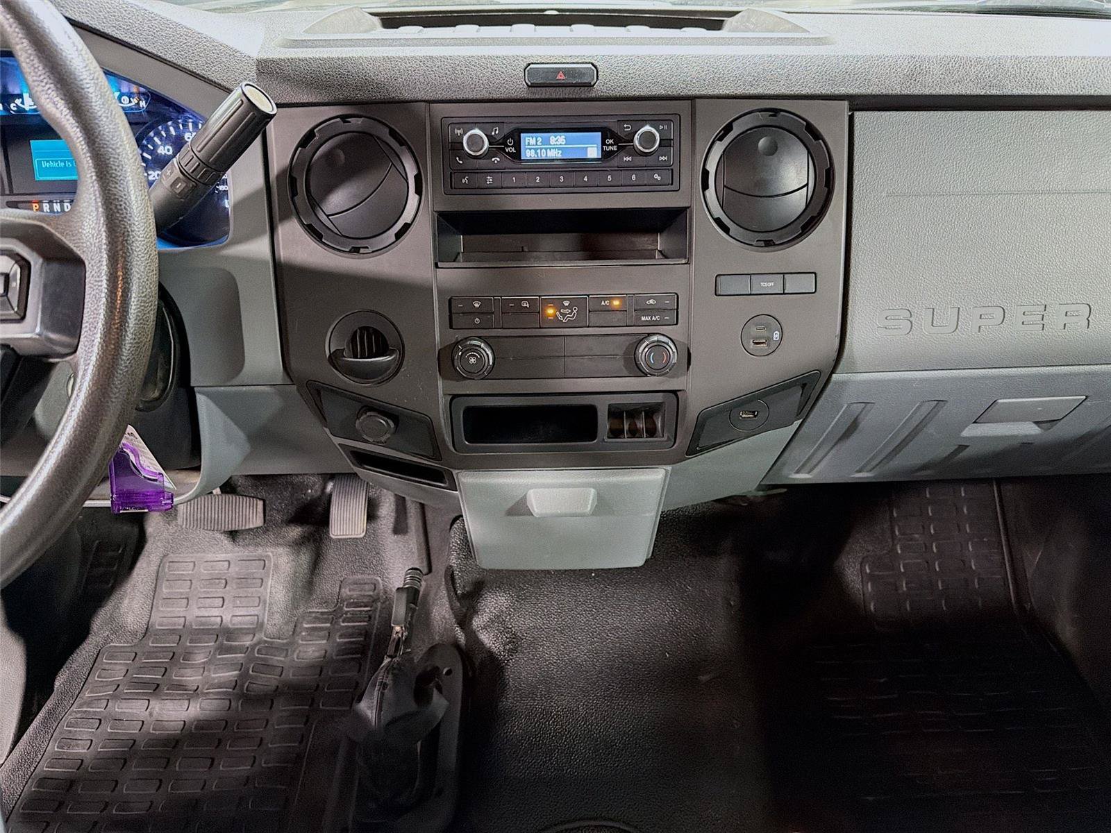 Used 2022 Ford F650 2WD Regular Cab Super Duty image 23