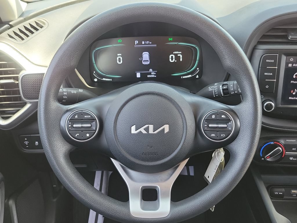 Used 2023 Kia Soul LX w/ Option Group 015 FWD image 21