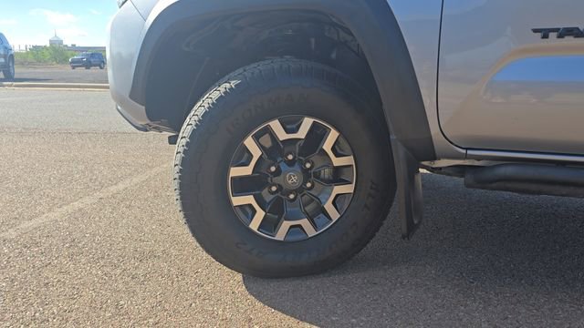 Used 2021 Toyota Tacoma TRD Off-Road image 10
