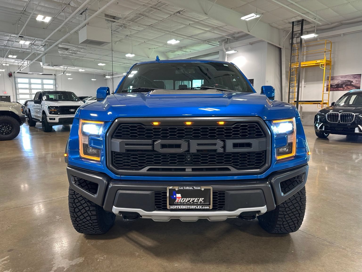 Used 2019 Ford F150 Raptor w/ Equipment Group 802A Luxury AWD/4WD image 2