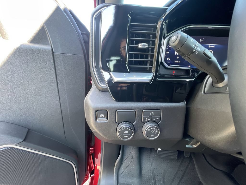Used 2026 Chevrolet Silverado 1500 RST w/ RST Select Package RWD image 17