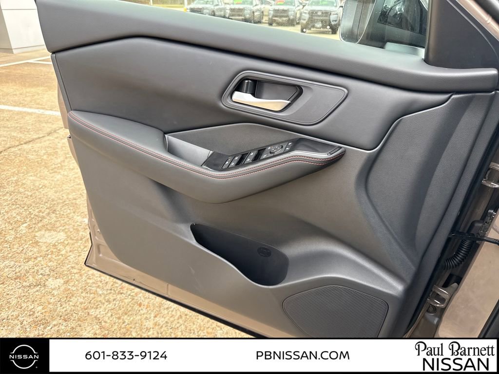 New 2026 Nissan Rogue SV image 21