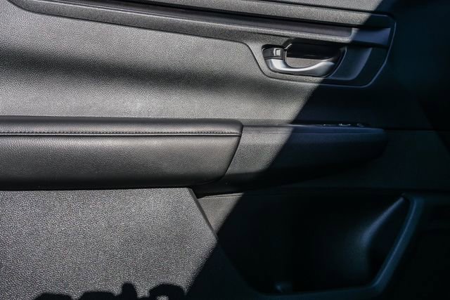 Used 2025 Honda CR-V LX image 21