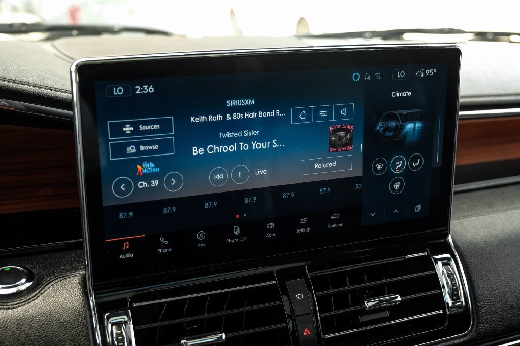 Used 2022 Lincoln Navigator Reserve AWD/4WD image 31