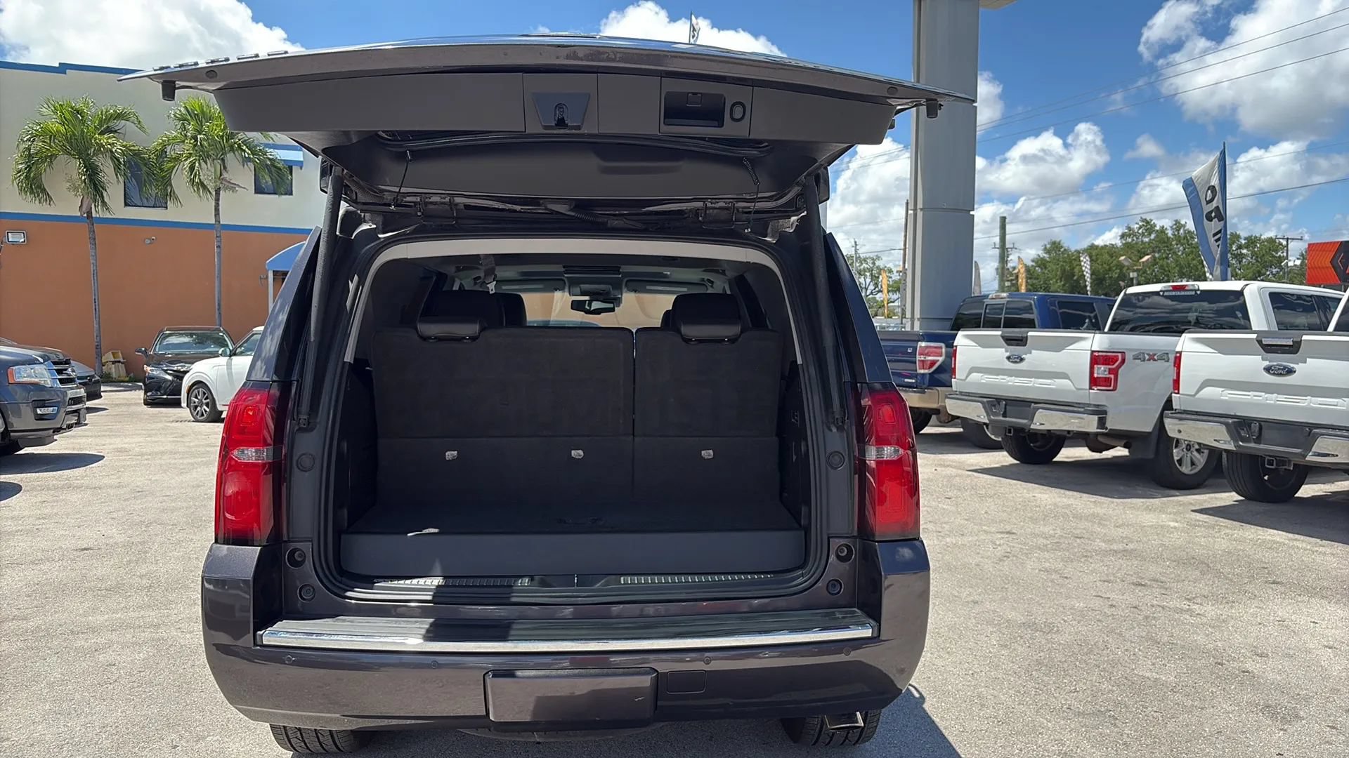 Used 2016 Chevrolet Tahoe LTZ AWD/4WD image 21