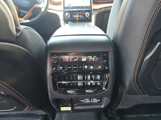 Used 2022 Jeep Grand Cherokee L Summit image 17