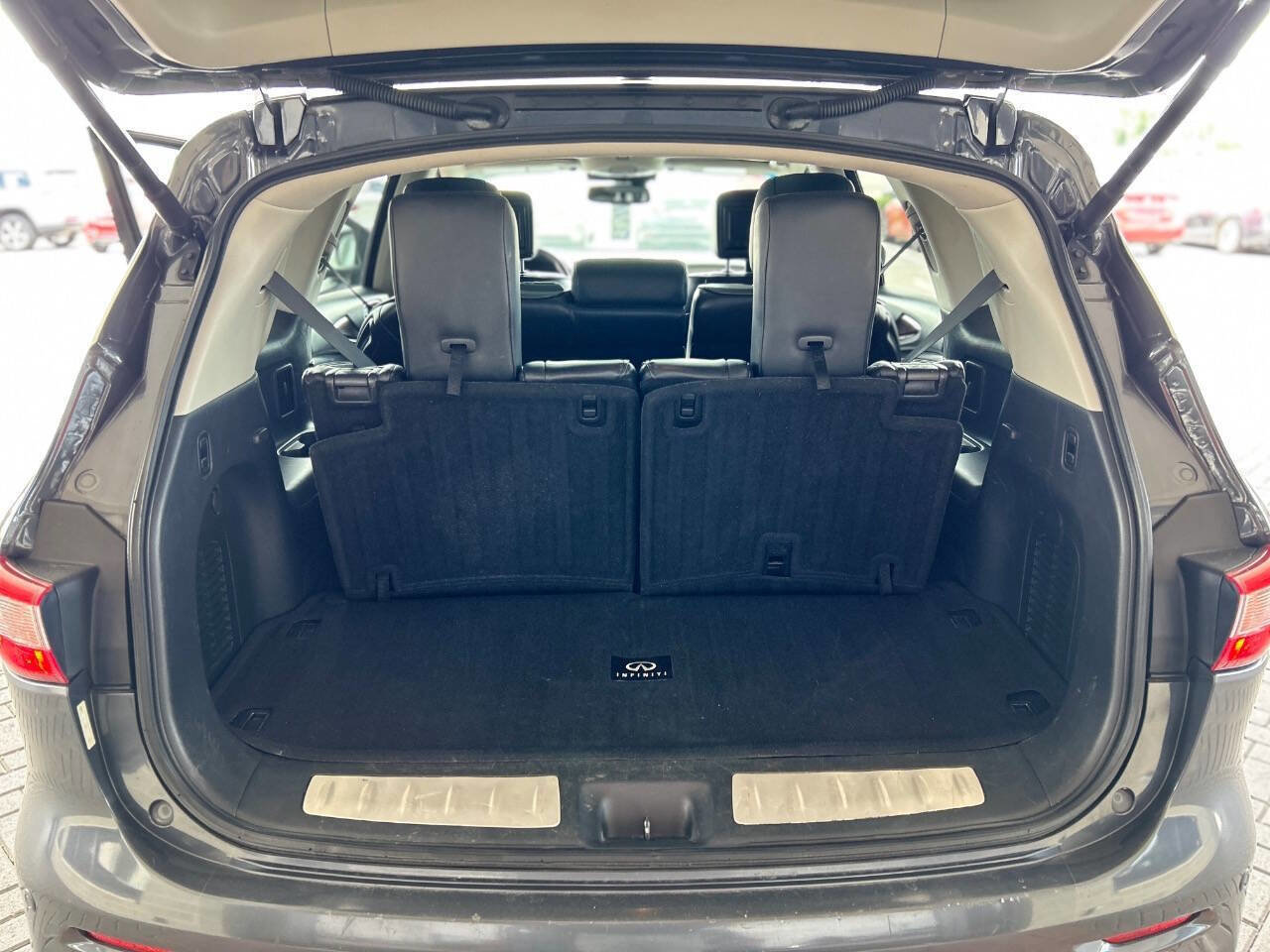 Used 2013 INFINITI JX35 AWD w/ Premium Pkg image 96