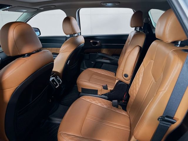 Used 2021 Kia Sorento SX Prestige image 18