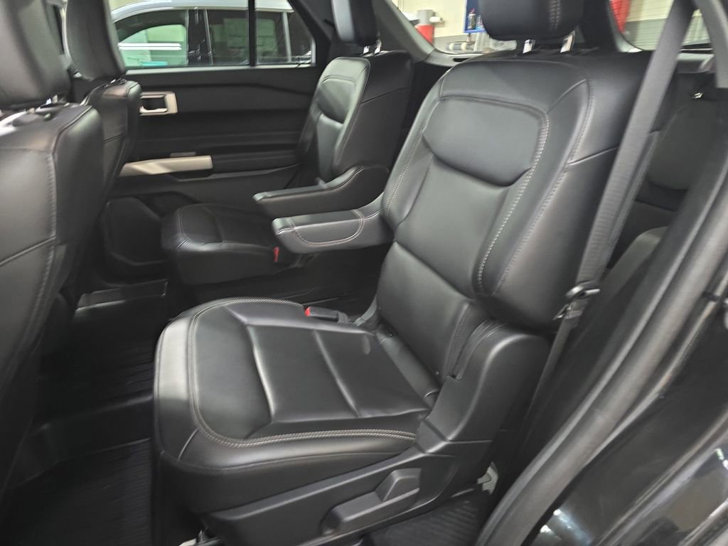 Used 2023 Ford Explorer XLT w/ Equipment Group 202A image 17