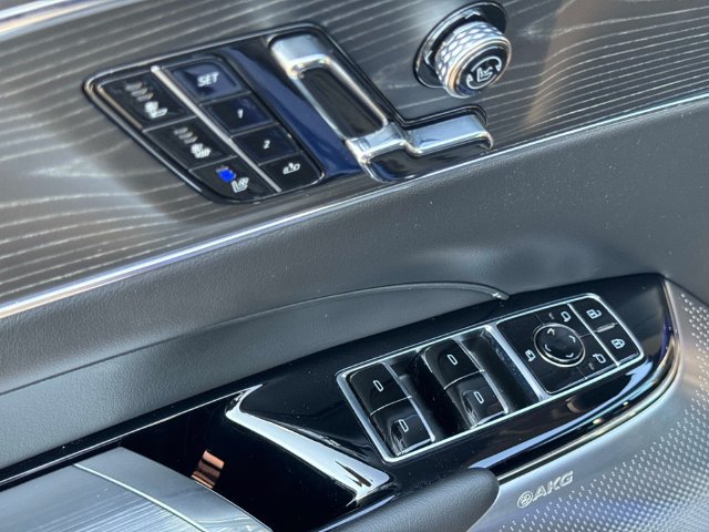 Certified 2024 Cadillac Lyriq Sport AWD/4WD image 30