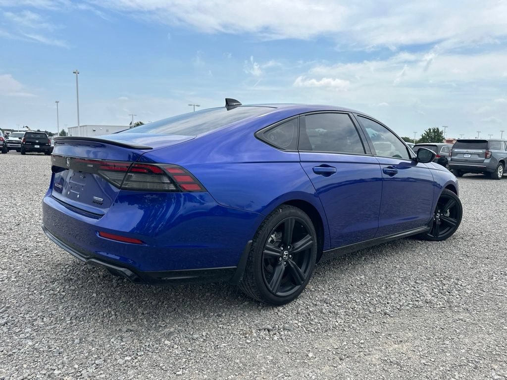 Used 2024 Honda Accord Sport image 11