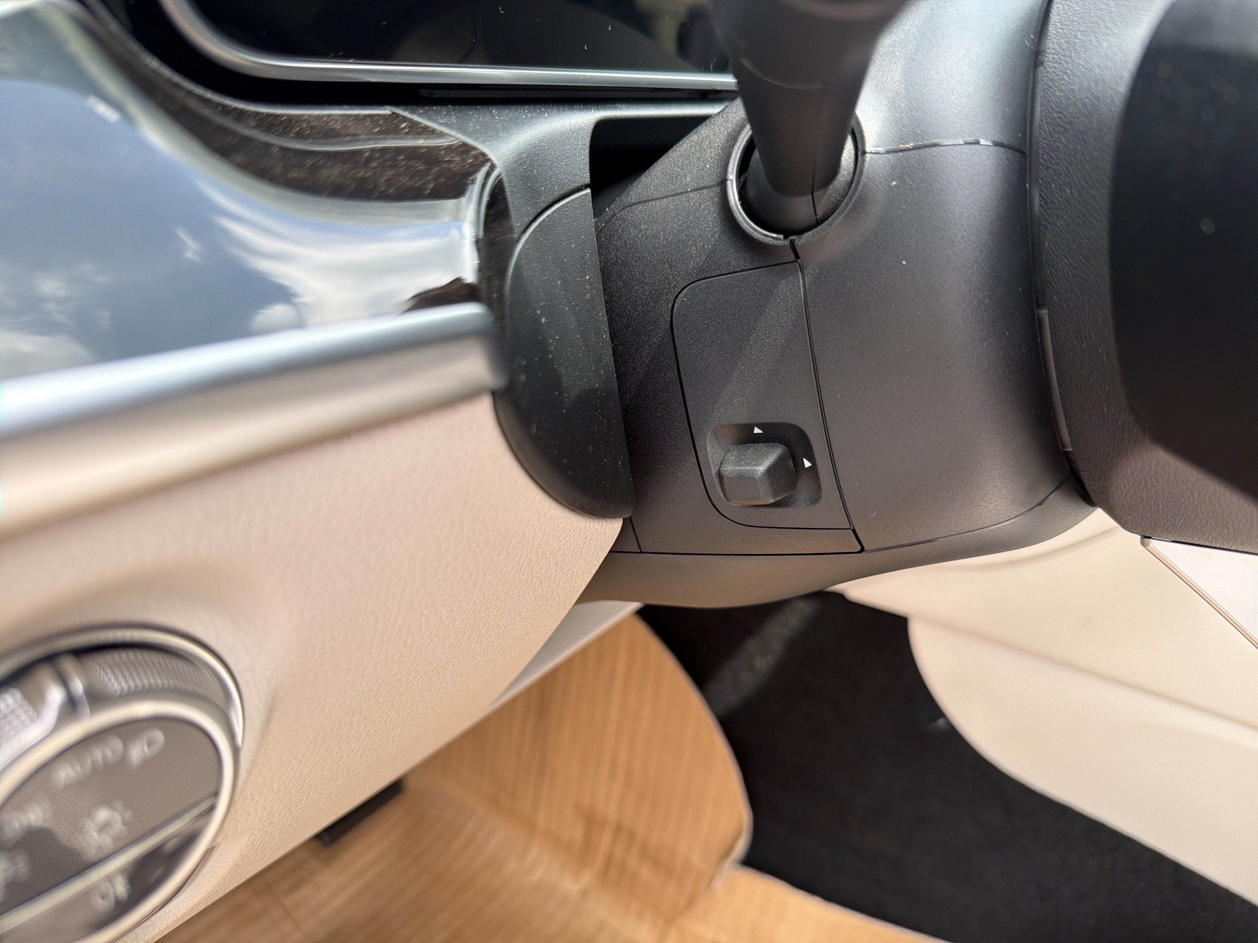 New 2026 Mercedes-Benz C 300 4MATIC Sedan image 16