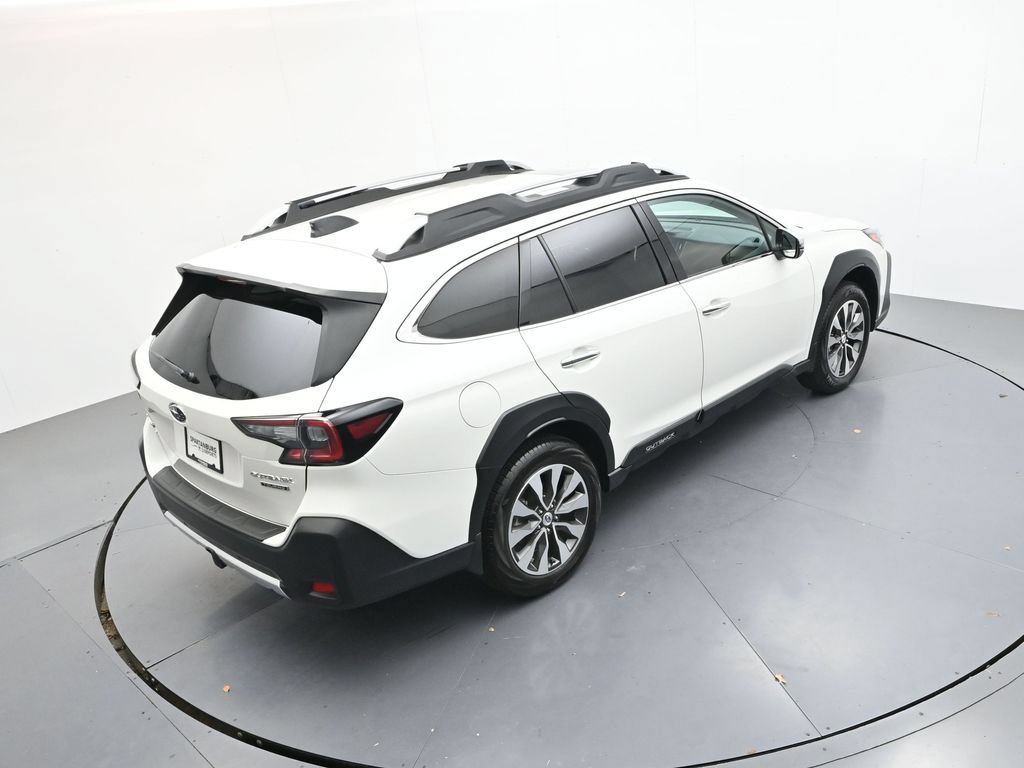 Used 2025 Subaru Outback Touring AWD/4WD image 29