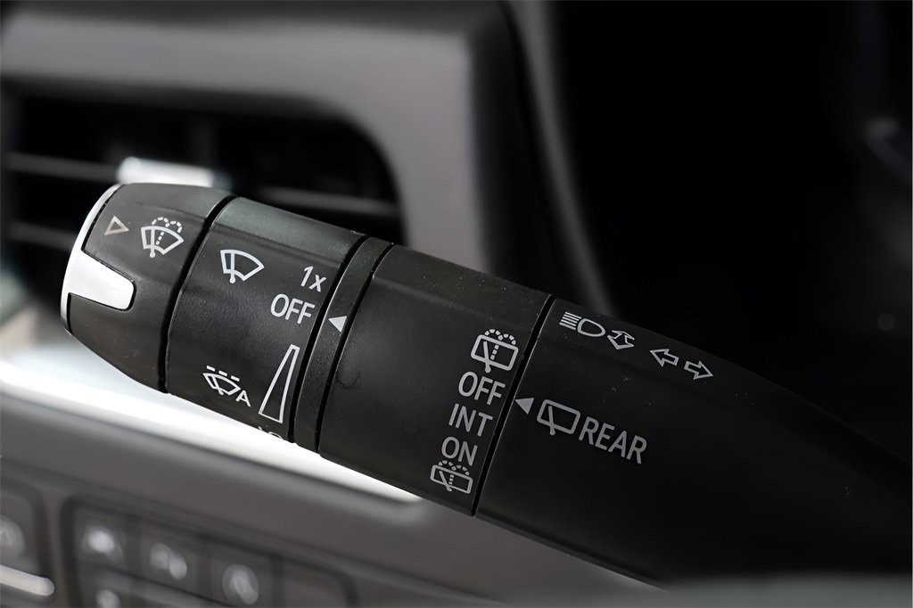 Used 2024 Chevrolet Tahoe Z71 w/ Luxury Package image 17