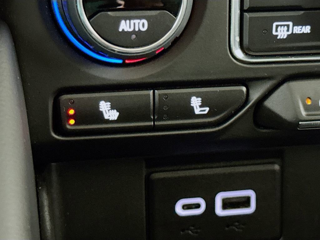 Used 2024 Chevrolet Suburban Z71 w/ Off-Road Capability Package image 20