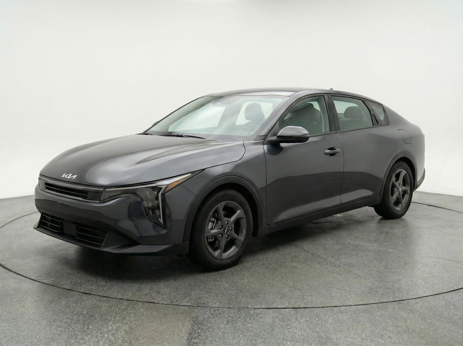 Used 2025 Kia K4 LXS image 3