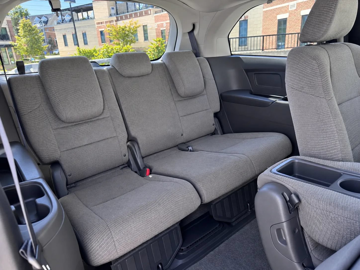 Used 2012 Honda Odyssey EX image 10