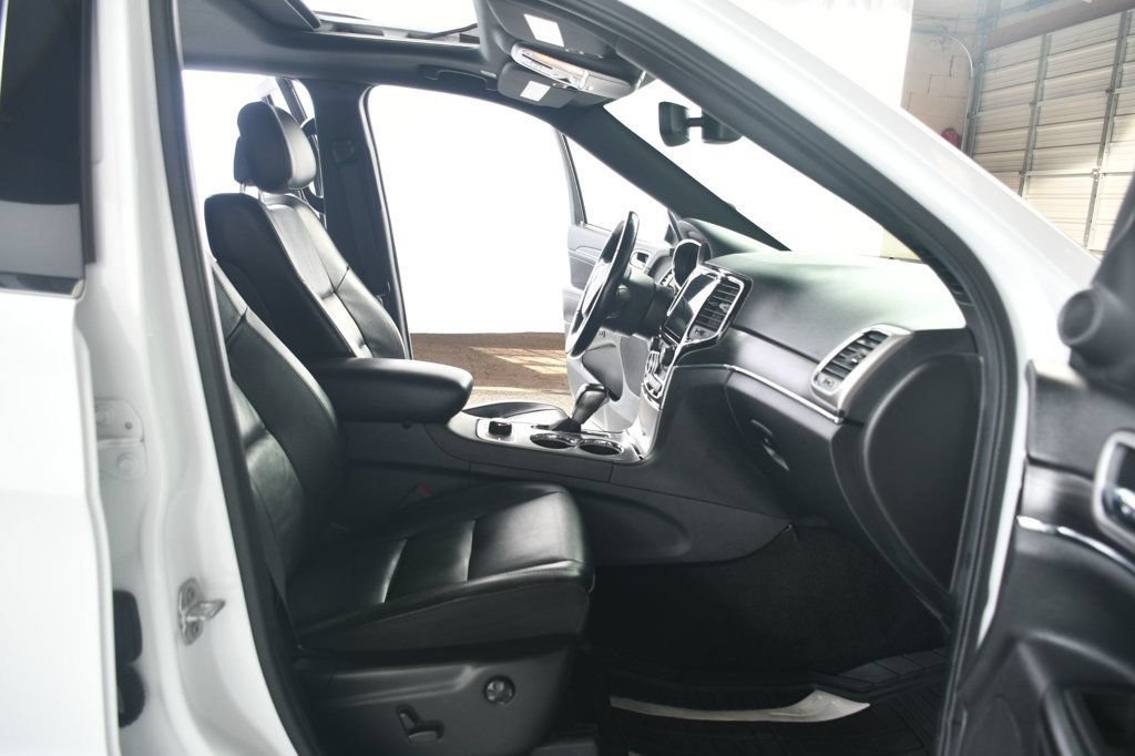 Used 2022 Jeep Grand Cherokee Limited AWD/4WD image 29