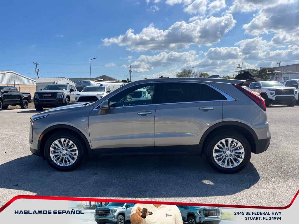 Used 2024 Cadillac XT4 Luxury image 4