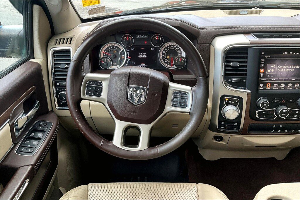 Used 2015 RAM 1500 Laramie w/ Convenience Group image 7