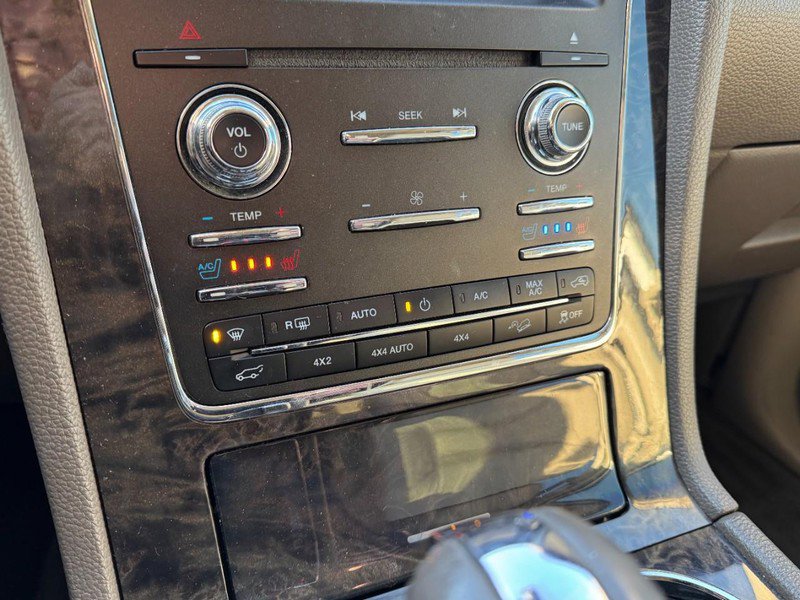 Used 2015 Lincoln Navigator L 4WD image 20