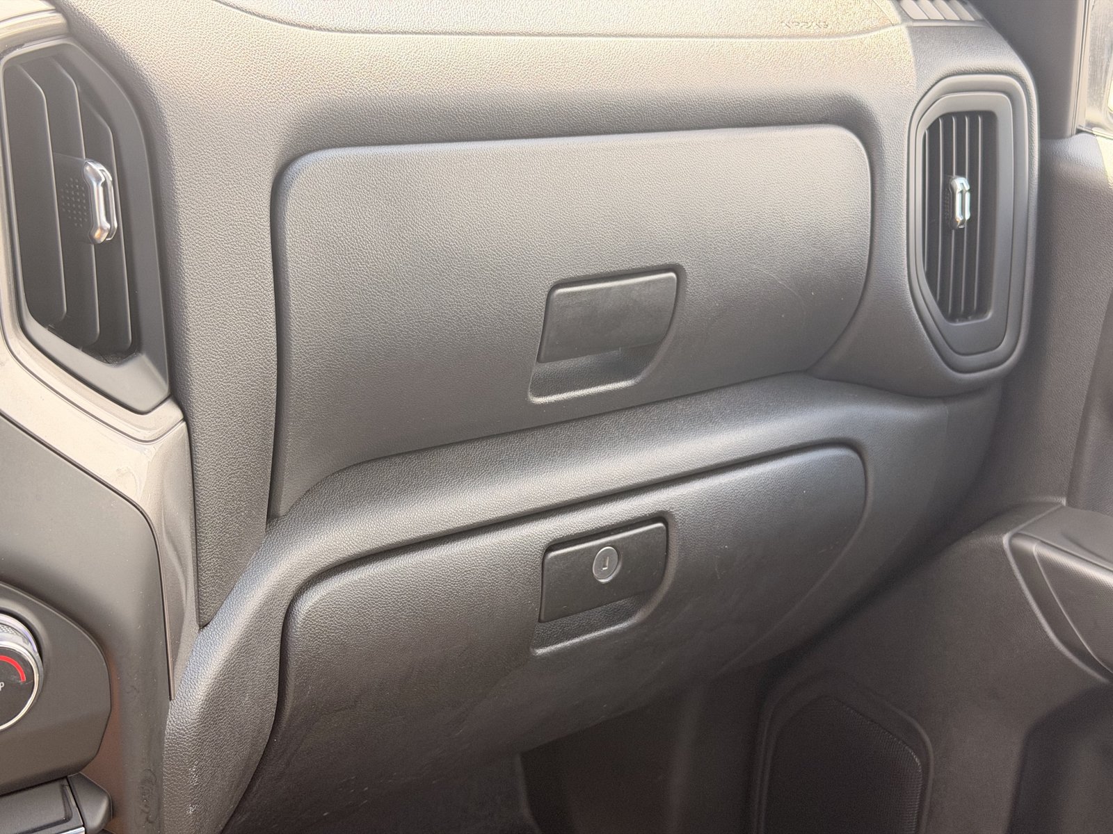 Used 2025 Chevrolet Silverado 1500 W/T RWD image 38