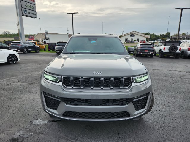 New 2027 Jeep Grand Cherokee L Limited AWD/4WD image 2