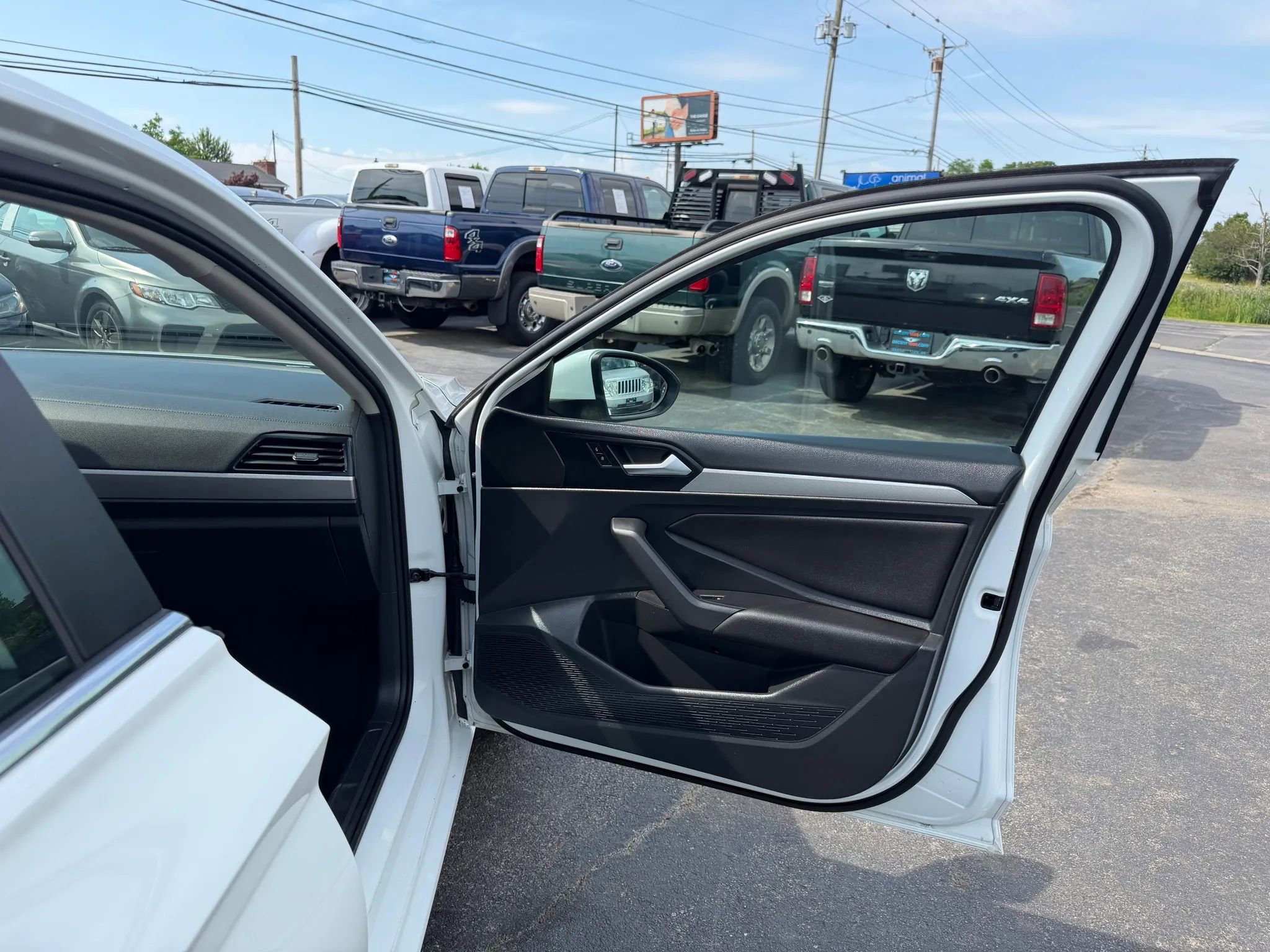 Used 2019 Volkswagen Jetta S FWD image 36