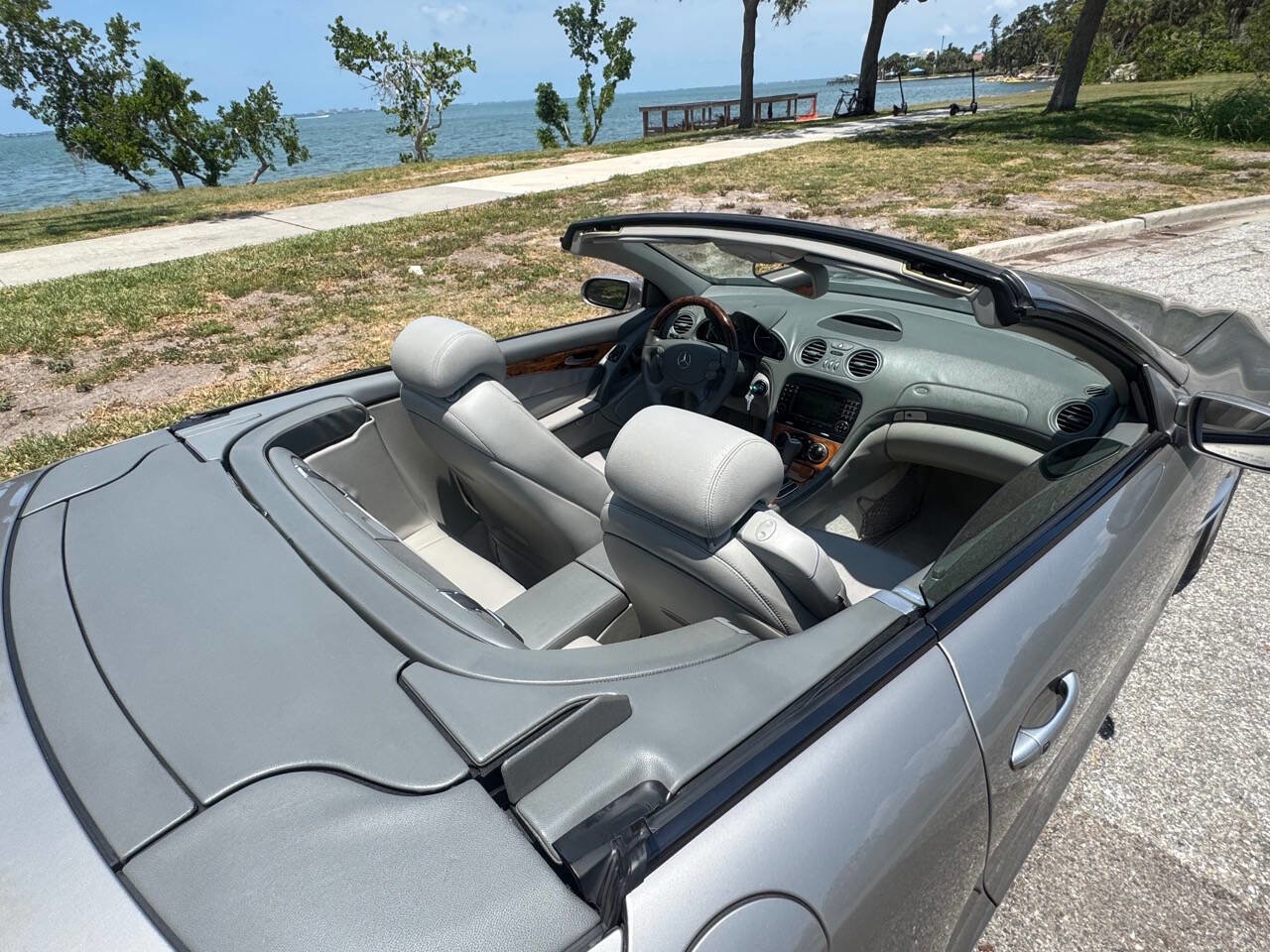 Used 2007 Mercedes-Benz SL 550 image 11