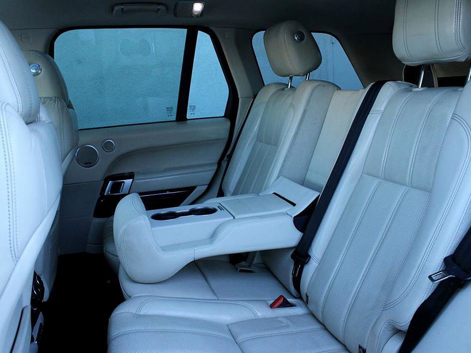 Used 2015 Land Rover Range Rover Supercharged image 15