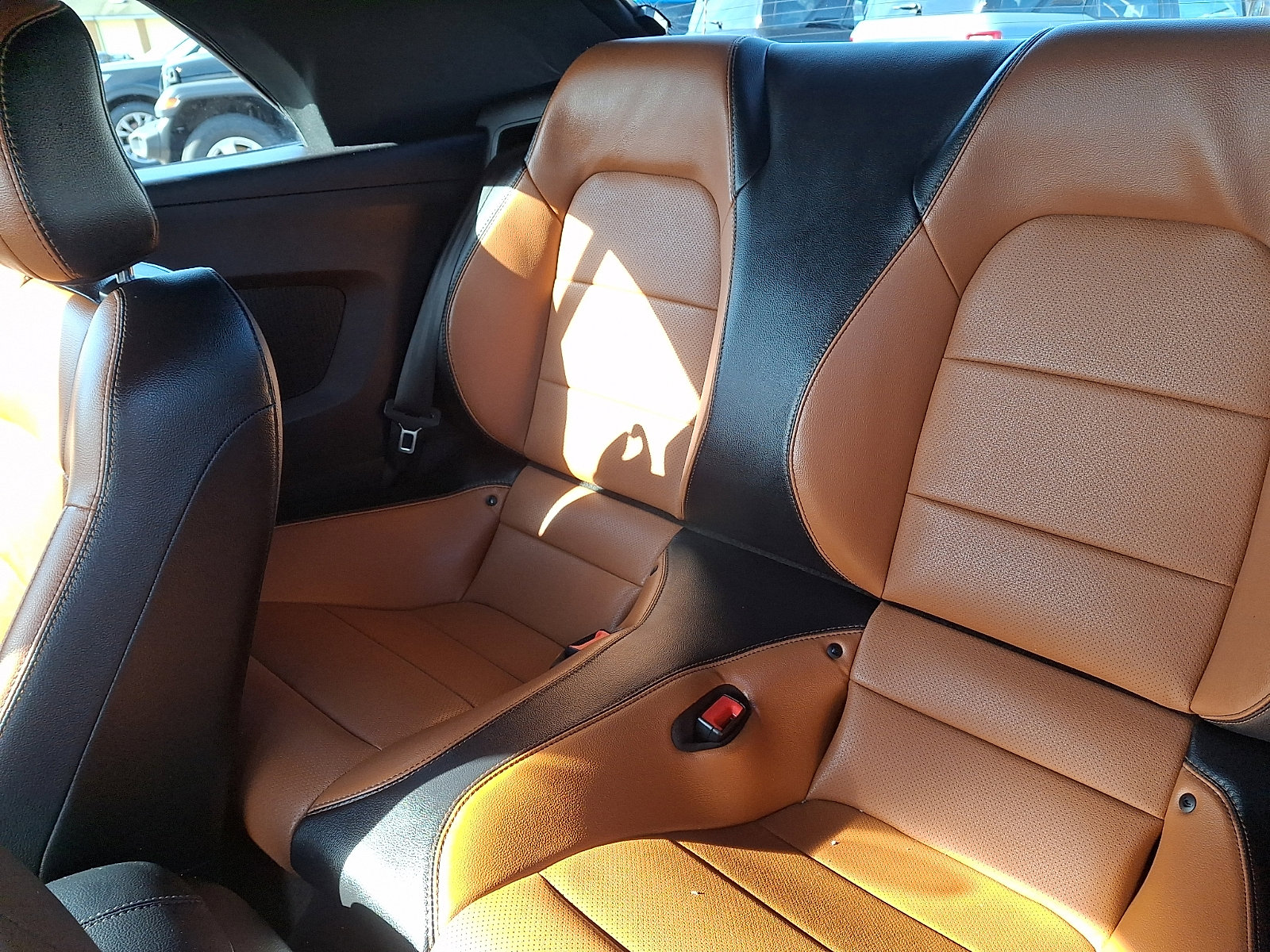 Certified 2019 Ford Mustang GT Premium w/ Black Accent Package image 15